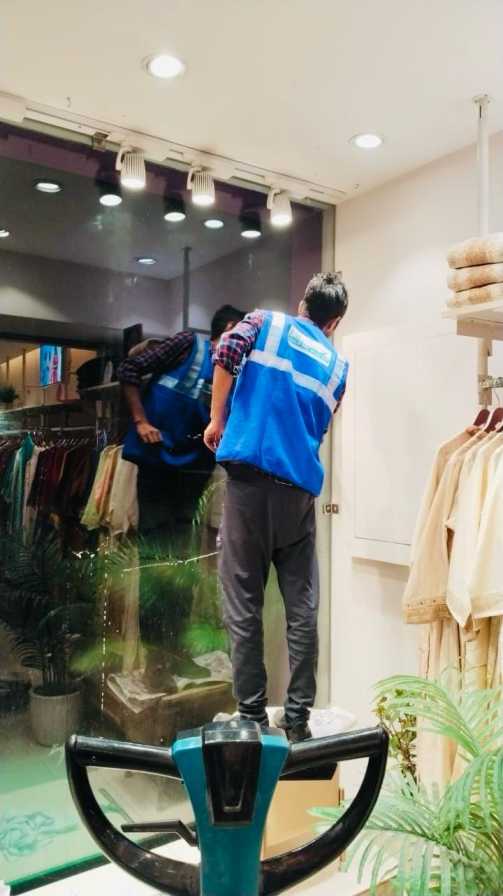 retail store maintenance